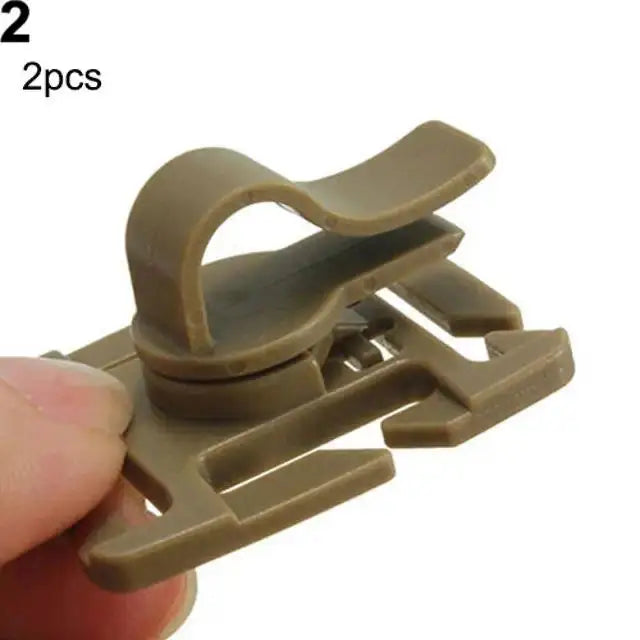 Rotierbarer Clip für Trinkschlauch – Molle System