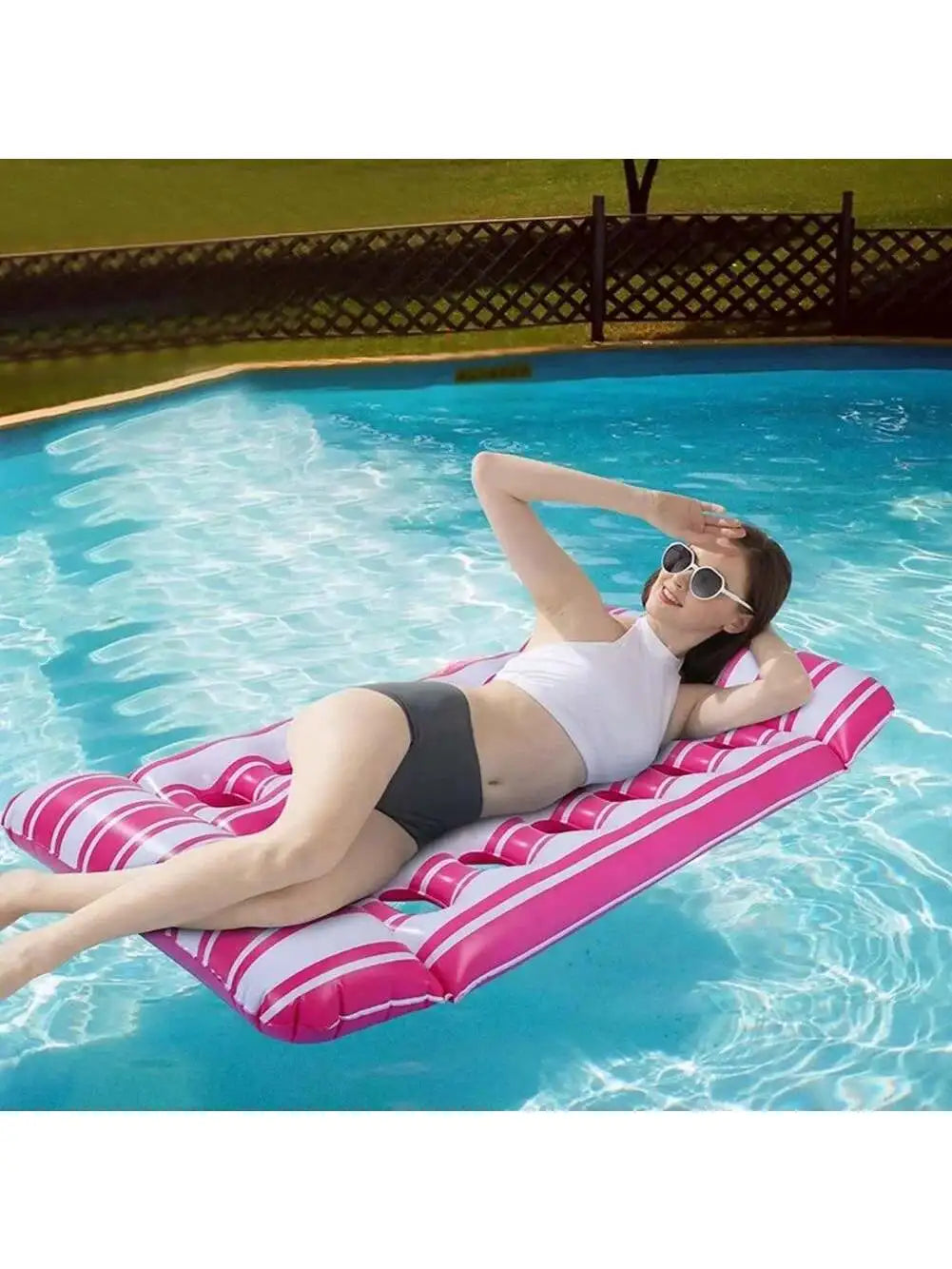 Aufblasbare Wasser-Hängematte für Pool & Strand – clever-campen Ansicht 6