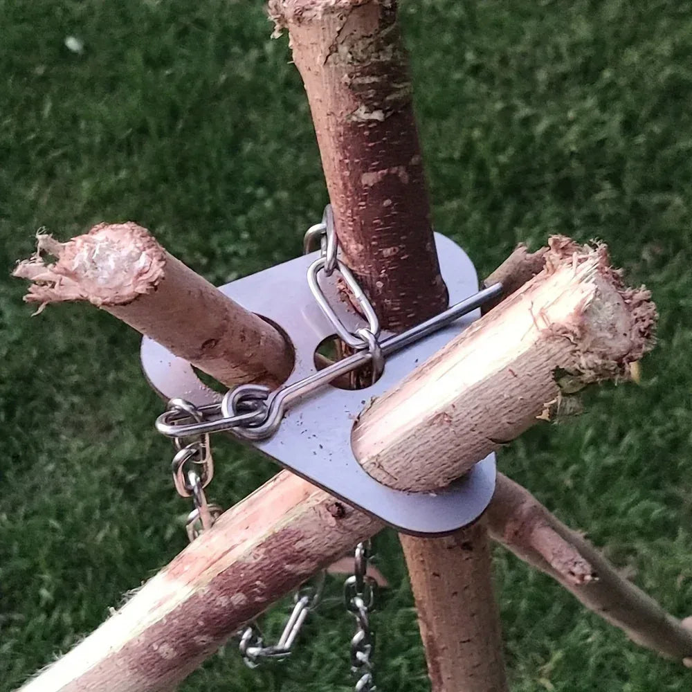 Tragbares Edelstahl Camping Tripod für BBQ und Kochen – clever-campen Camping & Outdoor Schweiz