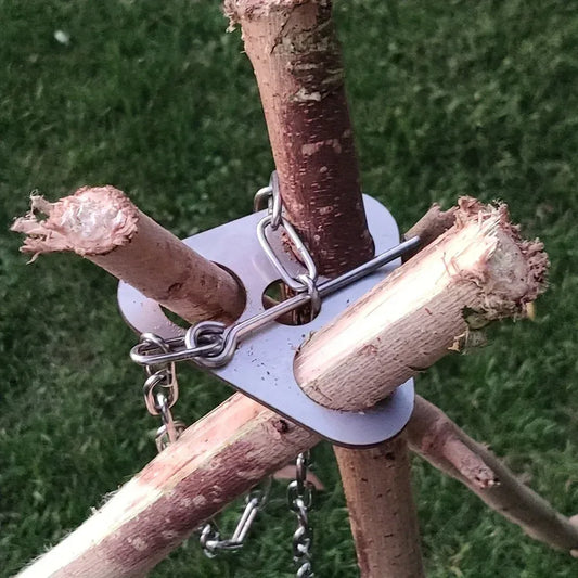 Tragbares Edelstahl Camping Tripod für BBQ und Kochen – clever-campen Camping & Outdoor Schweiz
