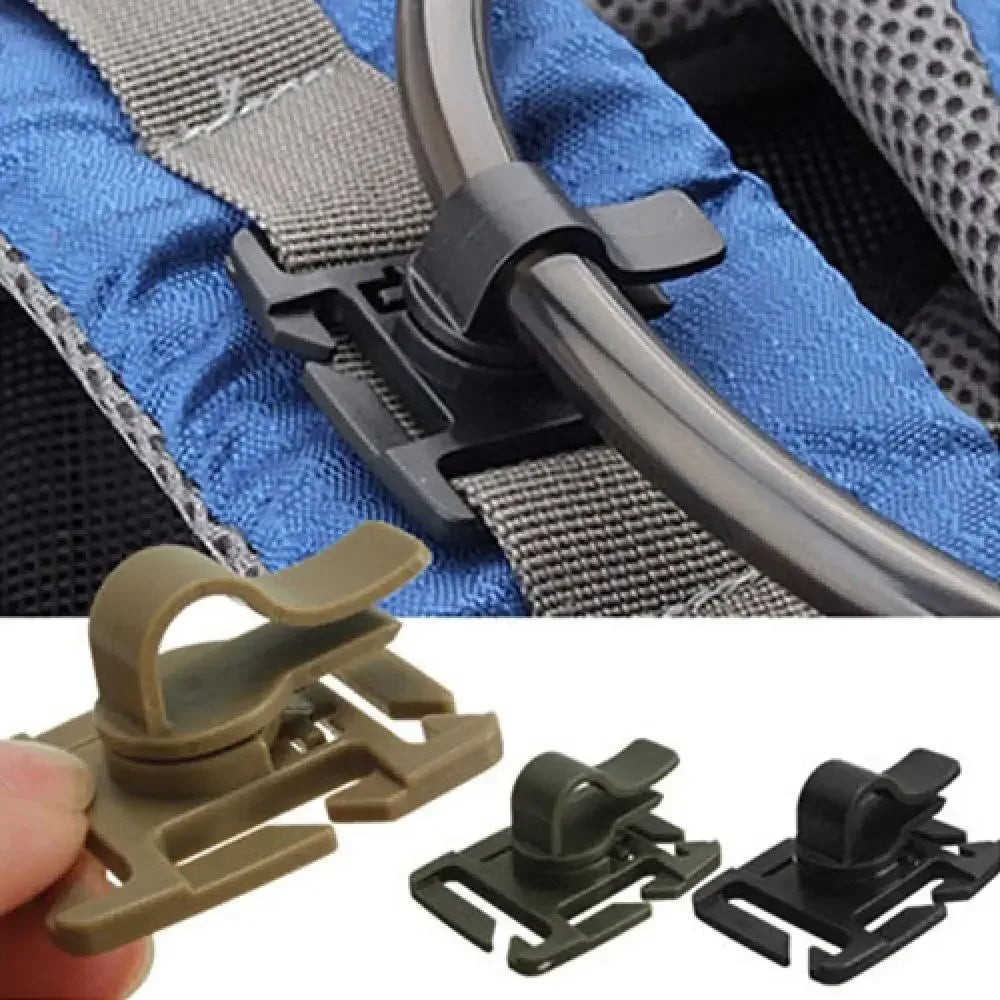 Rotierbarer Clip für Trinkschlauch – Molle System – clever-campen Camping & Outdoor Schweiz