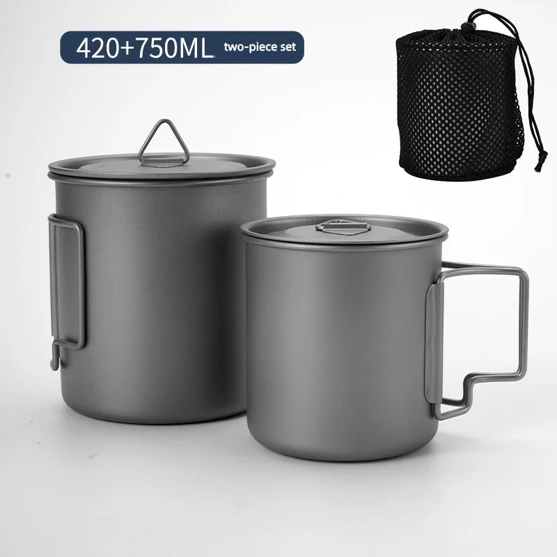 Titanium Camping Becher mit Klappgriff – Leicht & Tragbar