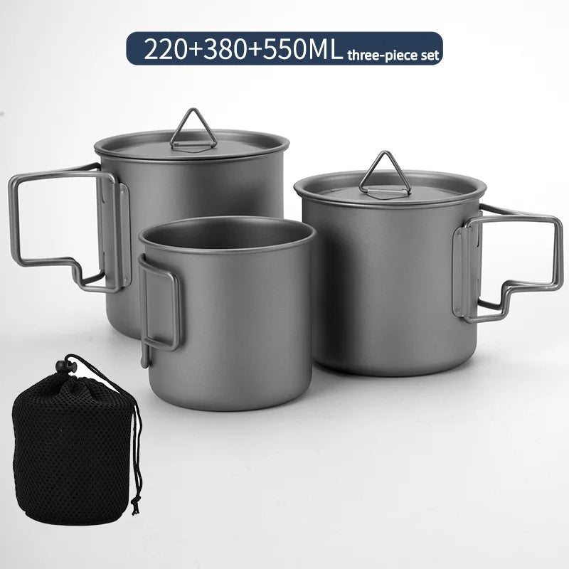 Titanium Camping Becher mit Klappgriff – Leicht & Tragbar