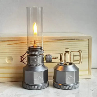 Kompakte Camping Gaslampe mit Glasbehälter – clever-campen Camping & Outdoor Schweiz