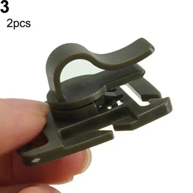Rotierbarer Clip für Trinkschlauch – Molle System