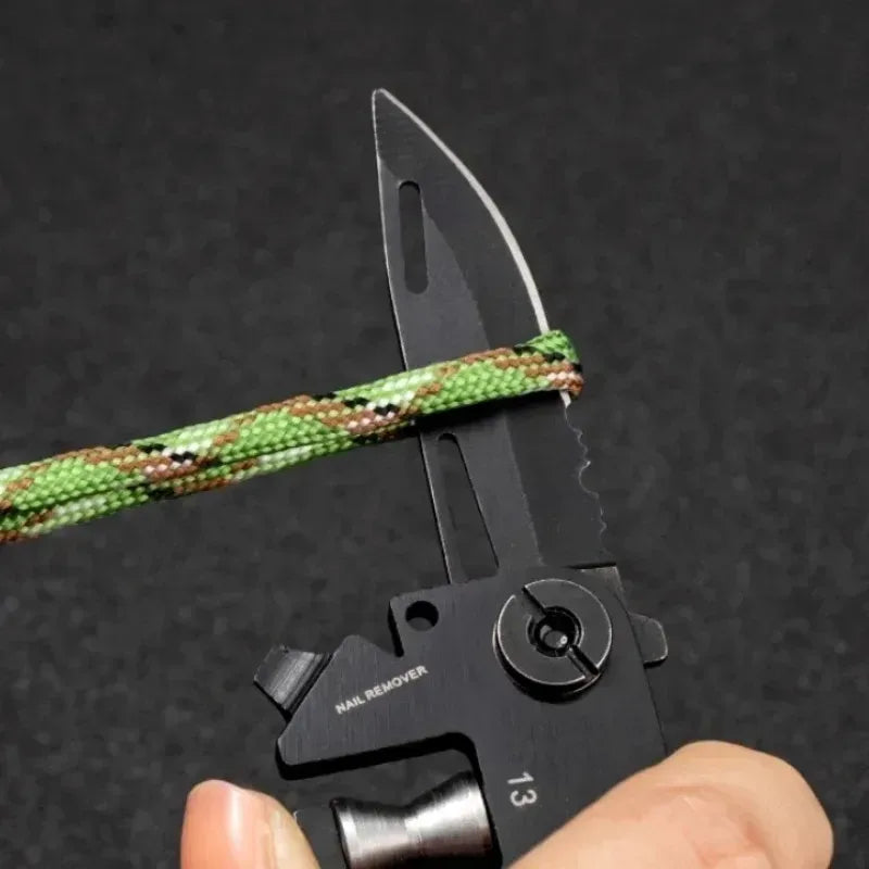 Multifunktionales Outdoor-Werkzeug mit Klappmesser – clever-campen Camping & Outdoor Schweiz