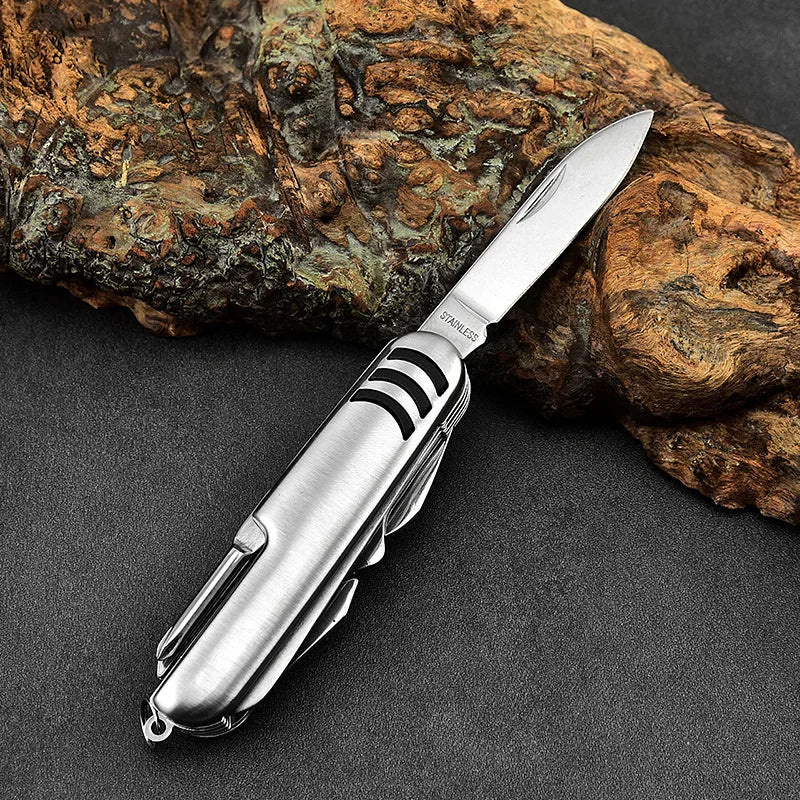 Multifunktionales 11-in-1 Taschenmesser aus Edelstahl – clever-campen Ansicht 2