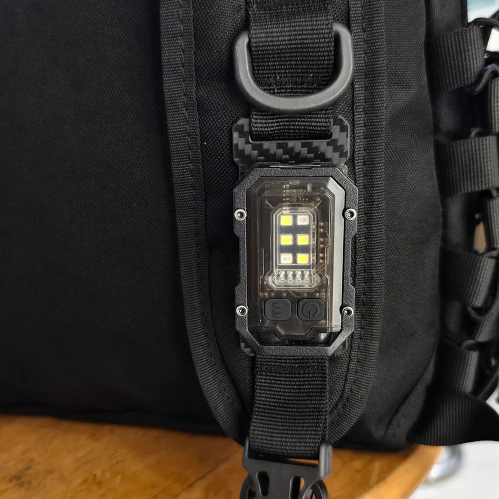 Taktische Mini-LED Taschenlampe für Camping & Outdoor – clever-campen Ansicht 4