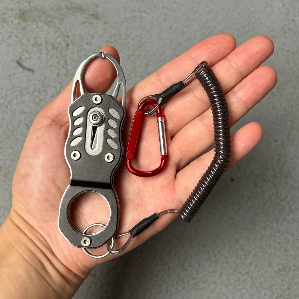 Edelstahl Fischgreifer mit Karabiner und Spiralkabel – clever-campen Ansicht 3