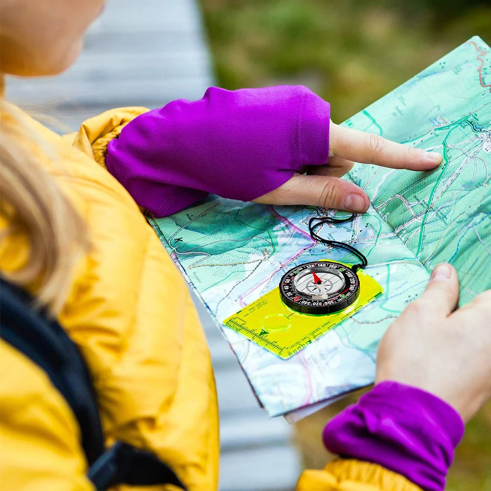 Wasserdichter Outdoor Kompass für Navigation & Wandern – clever-campen Ansicht 3