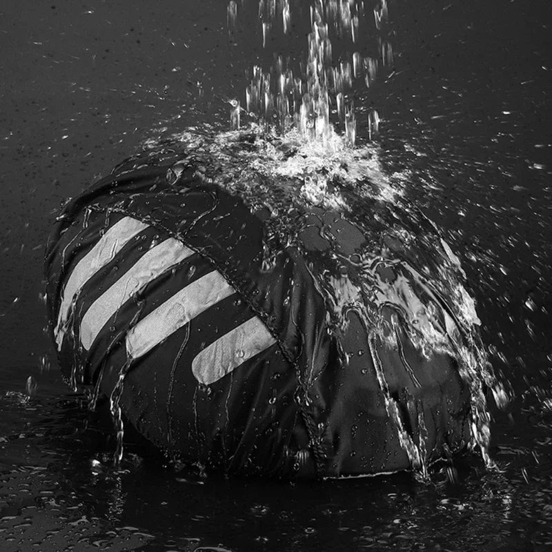 Wasserdichtes Fahrradhelm Überzug mit Reflektierenden – clever-campen Ansicht 6