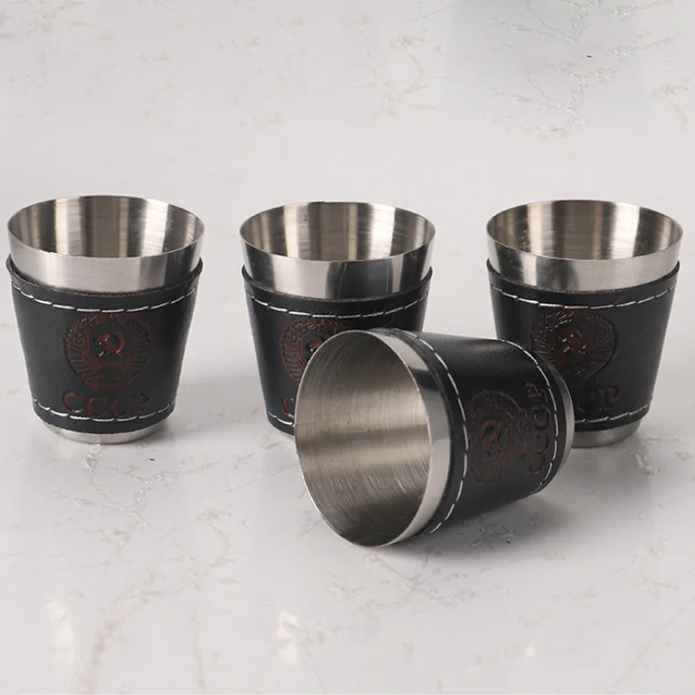 Camping Becher Set aus Edelstahl mit PU-Lederetui – clever-campen Ansicht 3