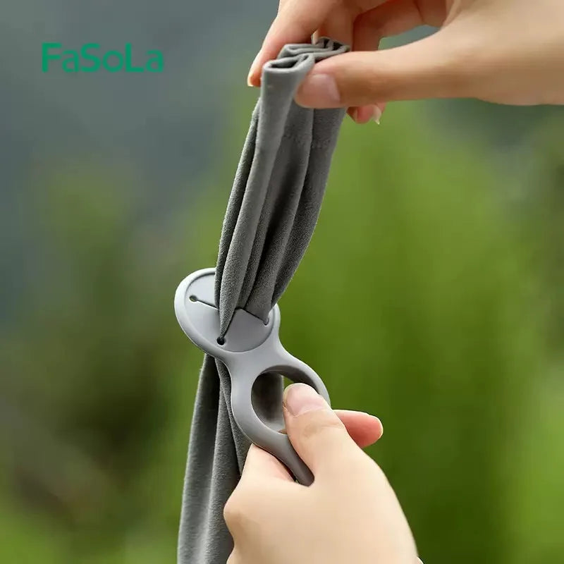 Trinkflaschen Halter mit Karabiner für Outdoor-Aktivitäten – clever-campen Ansicht 6