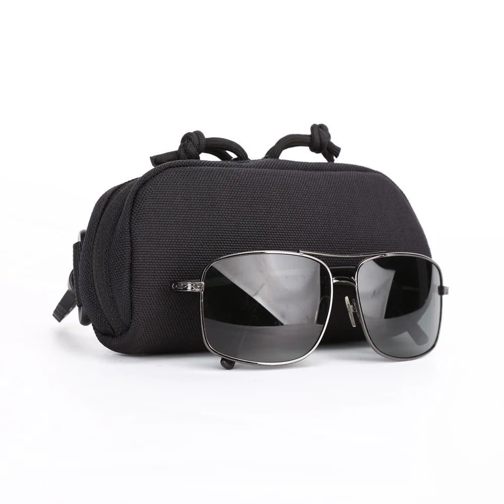 Taktisches MOLLE Brillenetui aus 1000D Nylon – clever-campen Ansicht 2