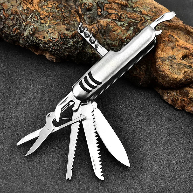 Multifunktionales 11-in-1 Taschenmesser aus Edelstahl – clever-campen Ansicht 3