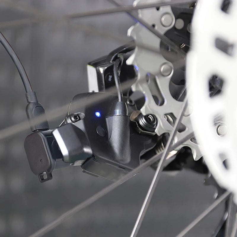 Kompakter USB-C Ladeadapter für Shimano 12-Gang Schaltung – clever-campen Ansicht 6