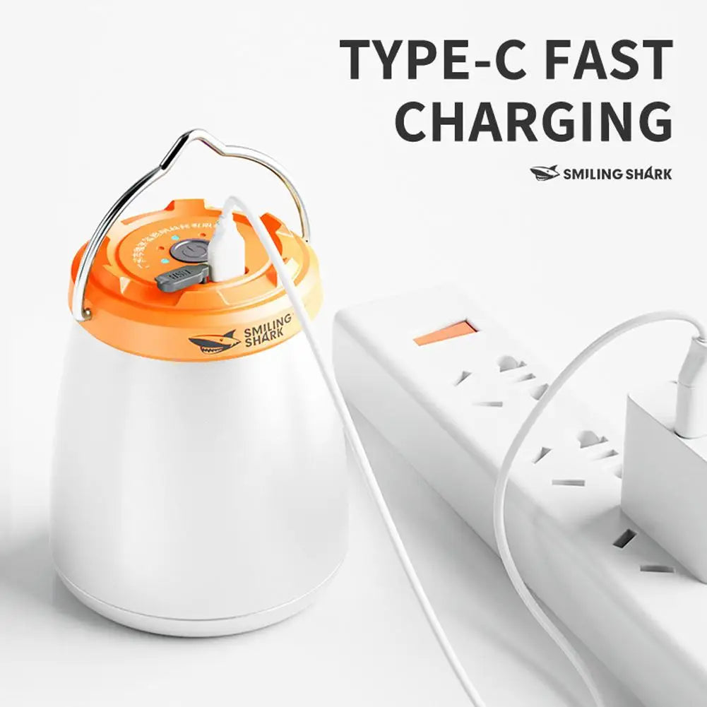 Rechargeable LED Campingleuchte mit Haken
Wasserdichte – clever-campen Ansicht 4