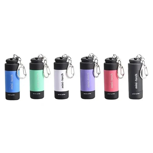 Mini LED Taschenlampe USB wiederaufladbar Schlüsselanhänger – clever-campen Ansicht 2