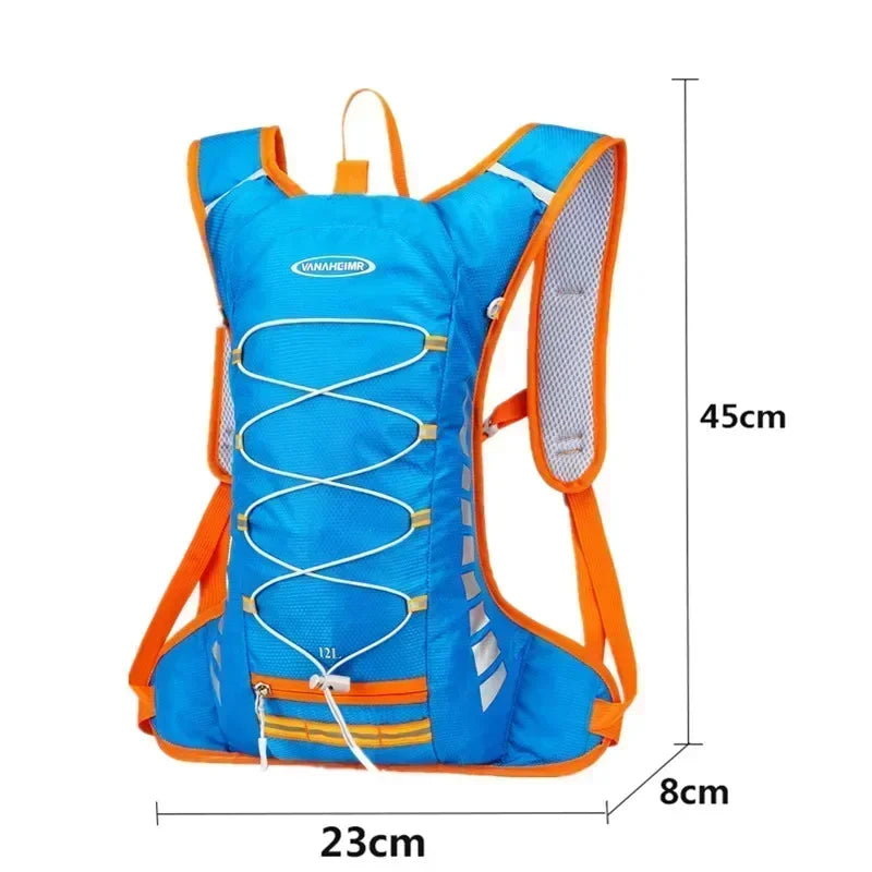 Wasserdichter Trinkrucksack 12L für Outdoor-Aktivitäten – clever-campen Ansicht 2