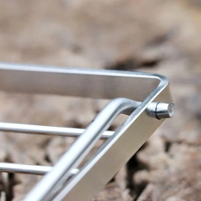 Tragbarer Edelstahl Campingkocher Halter faltbar – clever-campen Ansicht 4