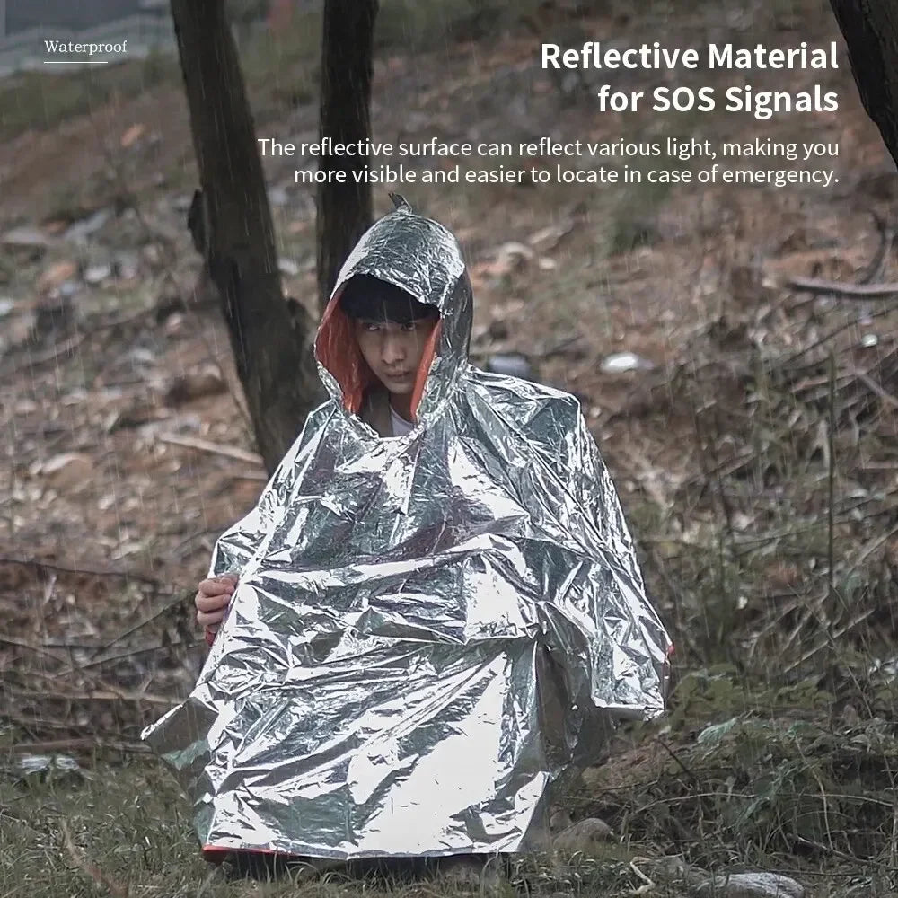 Wasserdichter Notfall-Poncho für Camping und Outdoor – clever-campen Ansicht 3