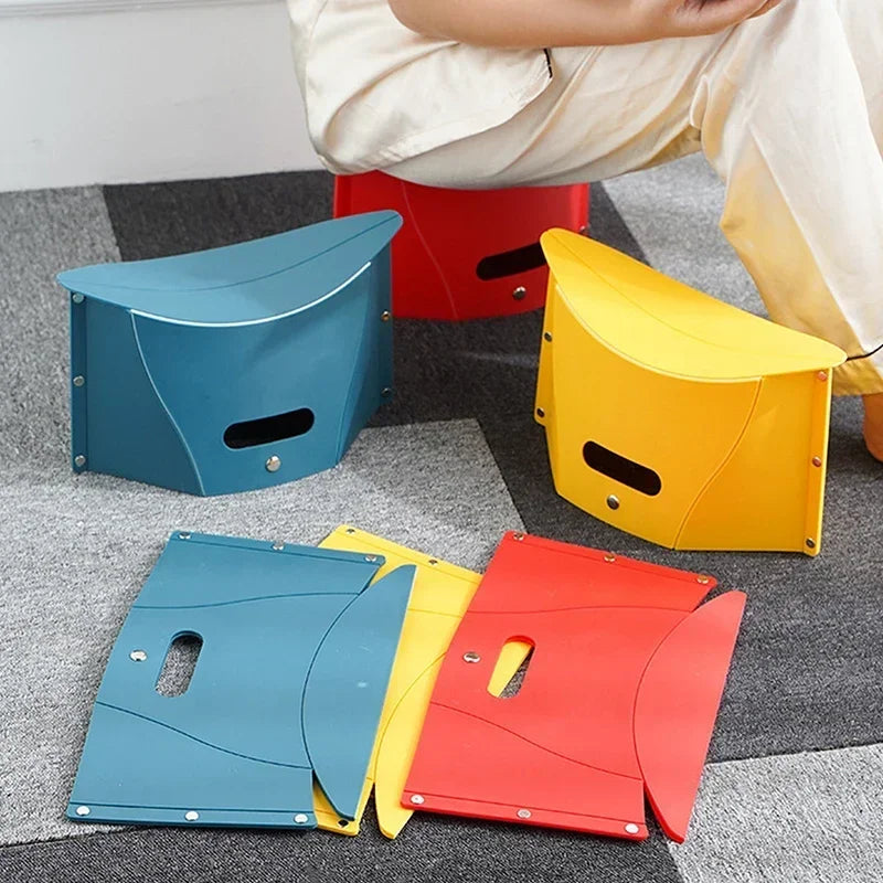 Leichter Klapphocker für Camping und Outdoor – faltbar – clever-campen Ansicht 2