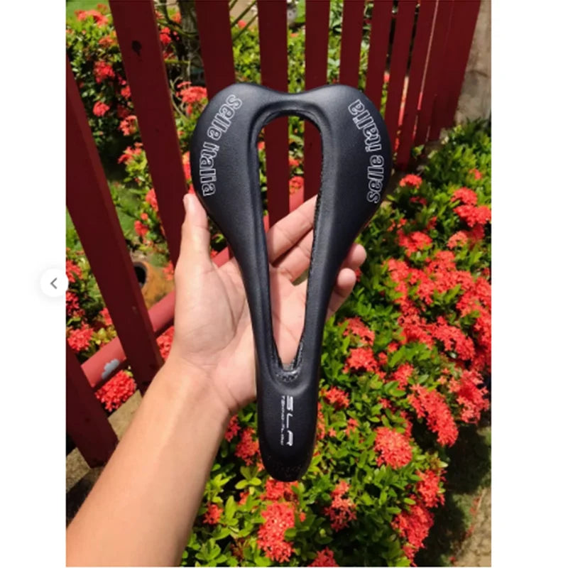 Ultraleichter Carbon Fahrrad-Sattel mit grossem Loch – clever-campen Ansicht 4