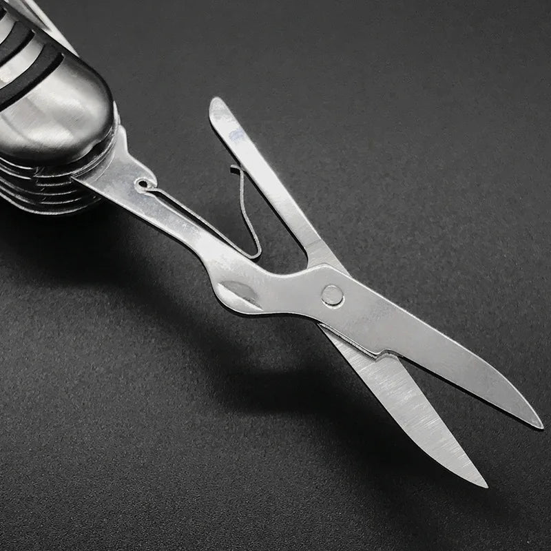 Multifunktionales 11-in-1 Taschenmesser aus Edelstahl – clever-campen Ansicht 4