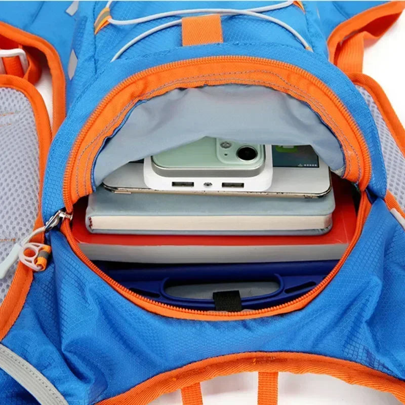 Wasserdichter Trinkrucksack 12L für Outdoor-Aktivitäten – clever-campen Ansicht 6