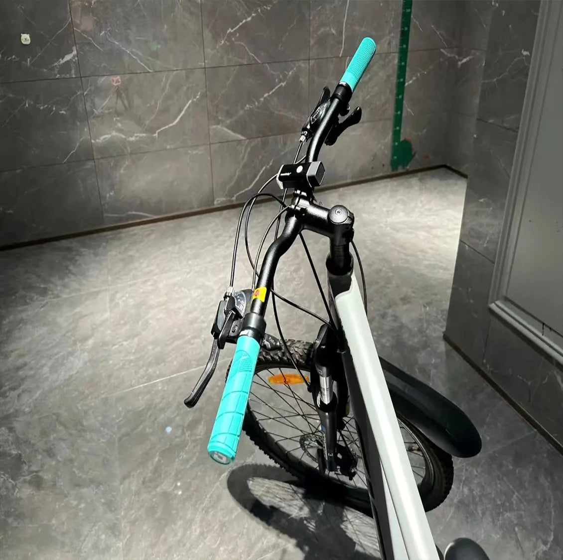 ODI Fahrradgriffe Lock-on MTB Anti-Rutsch – clever-campen Ansicht 6