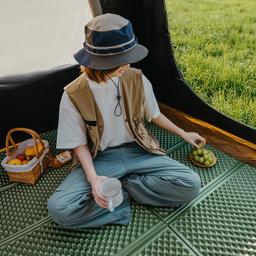 Faltbare Isomatte mit Aluminiumfolie und Eierschalenstruktur – clever-campen Ansicht 5