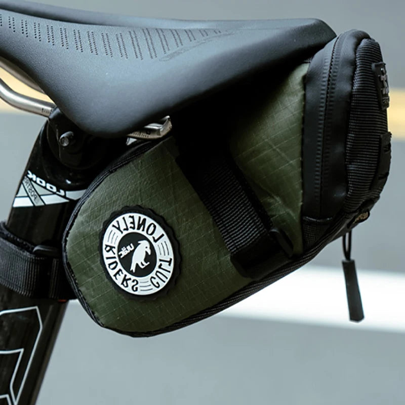 Wasserdichte Fahrradsattel Tasche für Touring-Bikes – clever-campen Ansicht 2