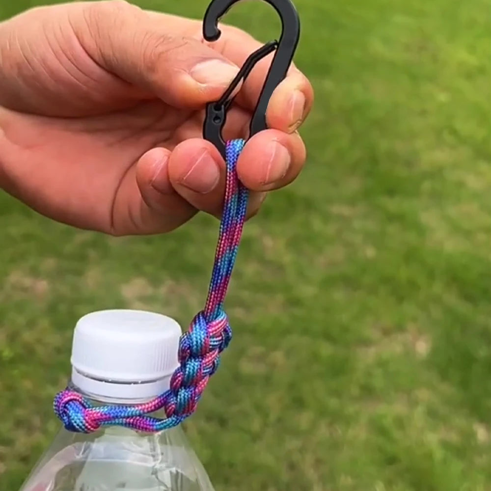 Wasserdichte Trinkflasche mit verstellbarem Tragegurt – clever-campen Ansicht 4
