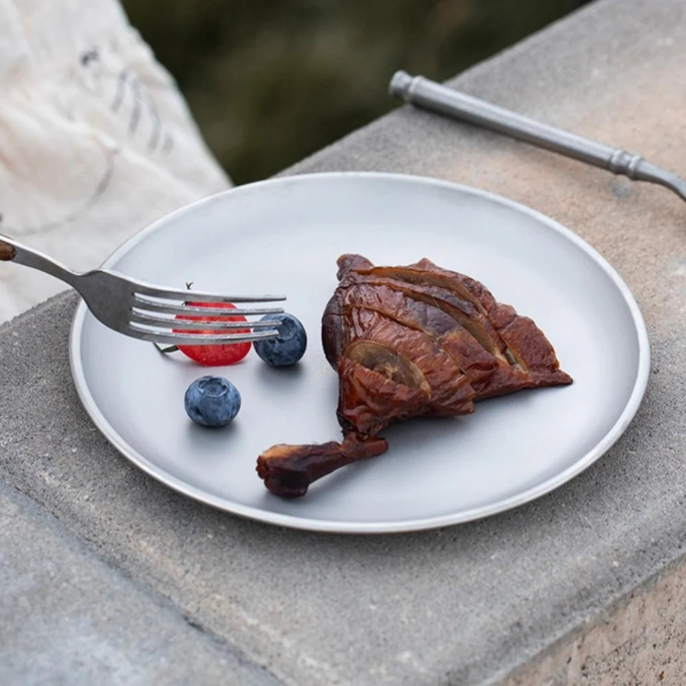 Titanium Camping Teller – Leicht und langlebig für Picknick – clever-campen Ansicht 5