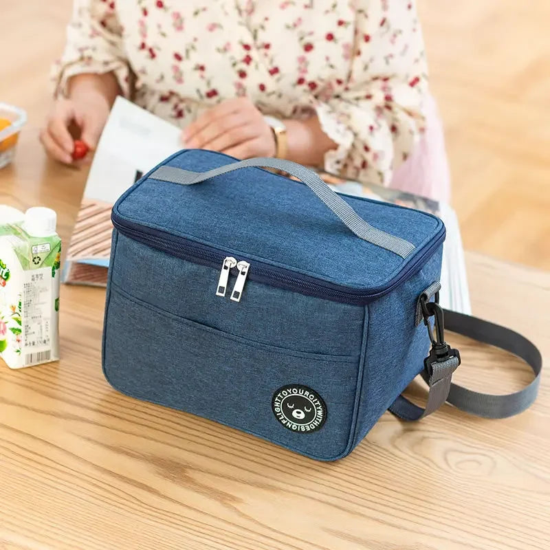 Isolierte Lunchbox mit Schultergurt – Wasserdicht – clever-campen Ansicht 4