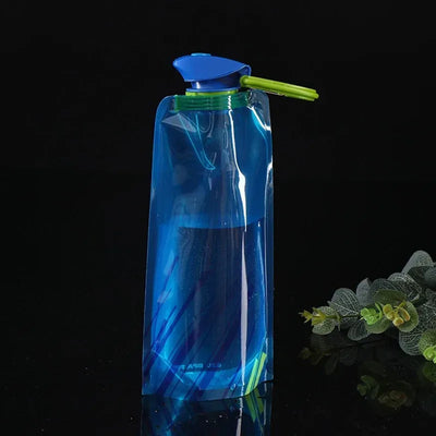 Ultra-Licht-700ml-Faltbare-Trinkflasche – clever-campen Camping & Outdoor Schweiz