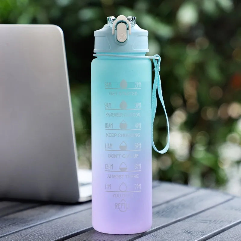 700ml Sport-Trinkflasche mit Strohhalm – Regenbogen-Farben