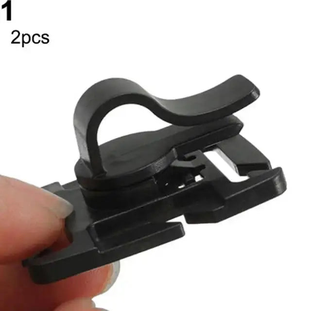 Rotierbarer Clip für Trinkschlauch – Molle System
